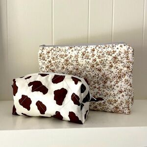 Cosmetic bag and tablet case. 100% cotton. I sewed it myself.